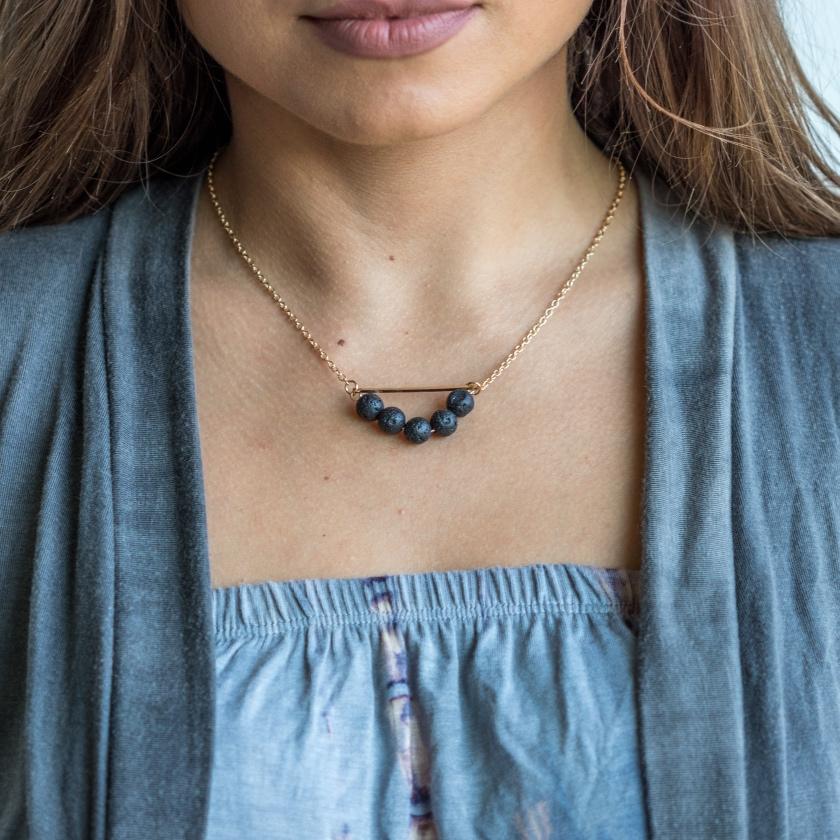 Intuitive Diffuser Necklace - Image 5